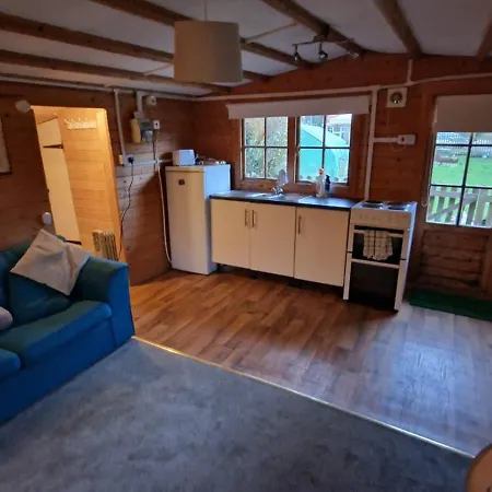 The Cabin - A Very Quiet Location Pewsey Exterior photo