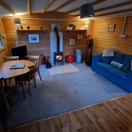 The Cabin - A Very Quiet Location Pewsey Exterior photo
